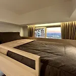 Gold Coast Pik Japandi Sunset Modern Living By Stay With E