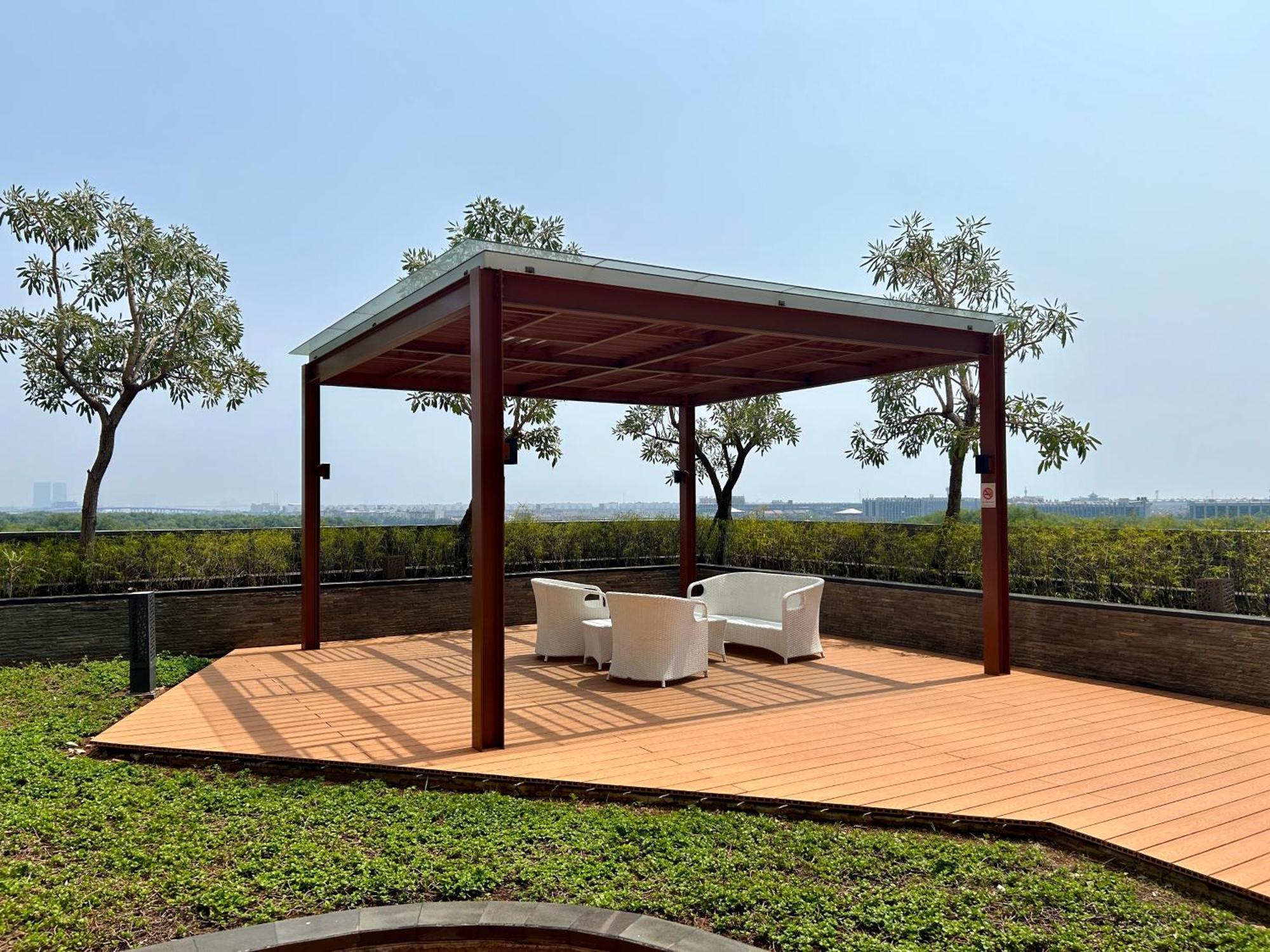 Gold Coast Pik Japandi Sunset Modern Living By With E Apartemen