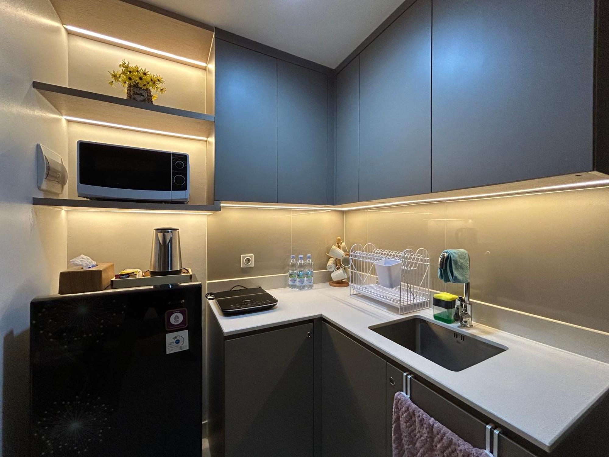 Apartemen Gold Coast Pik Japandi Sunset Modern Living By With E *